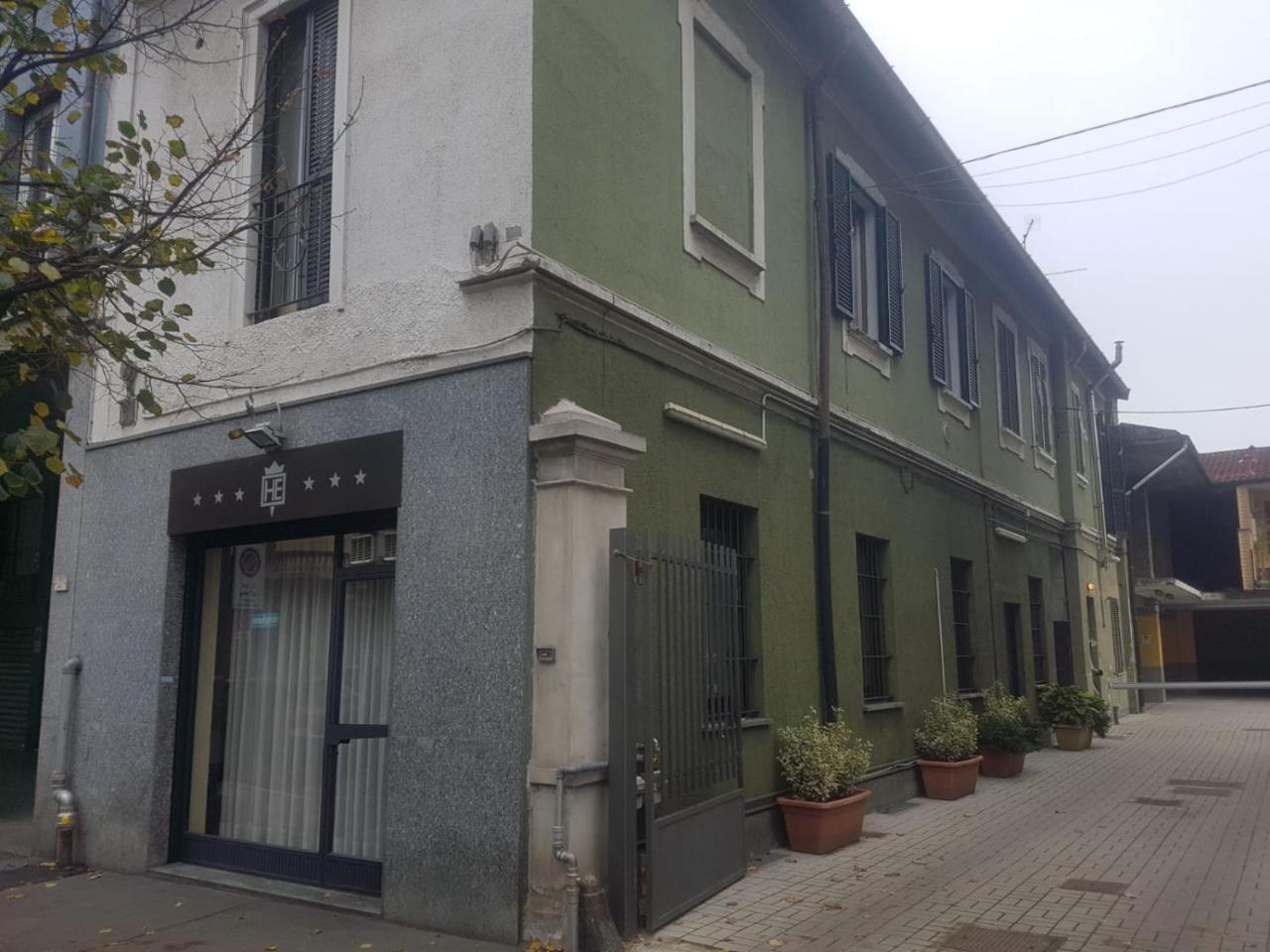 Bed Rho Stazione Panzió Kültér fotó