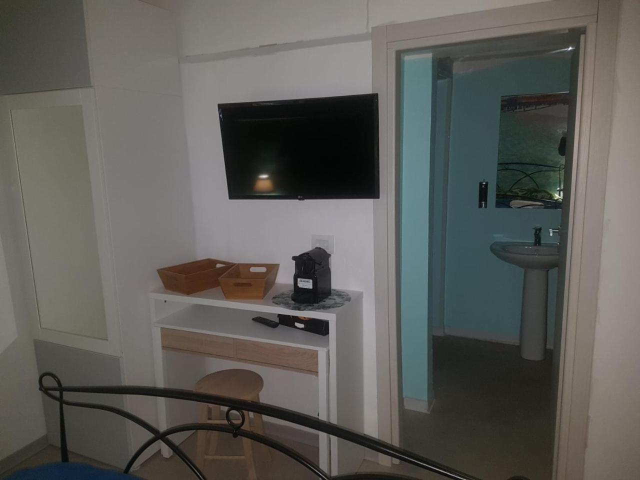 Bed Rho Stazione Panzió Kültér fotó