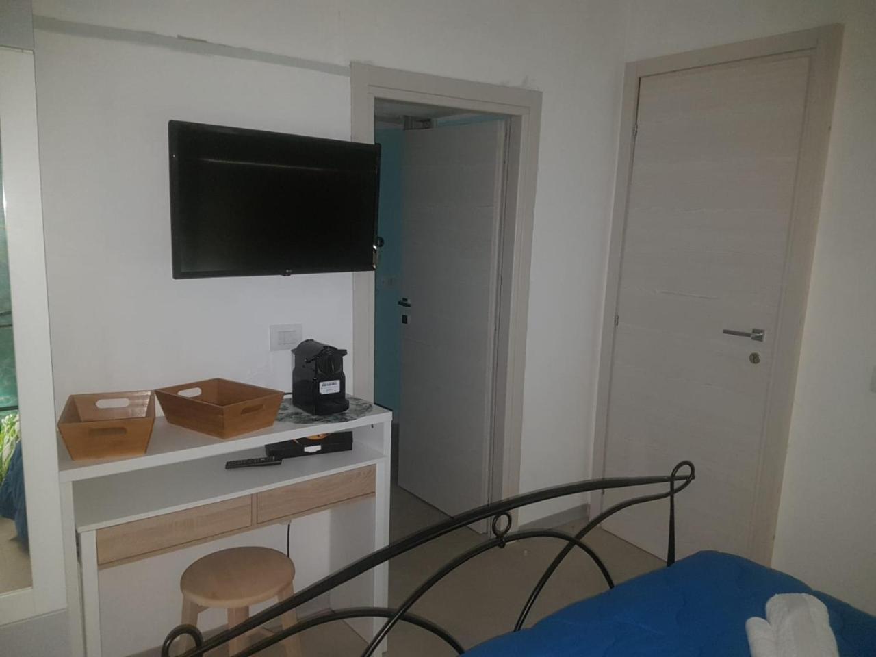 Bed Rho Stazione Panzió Kültér fotó
